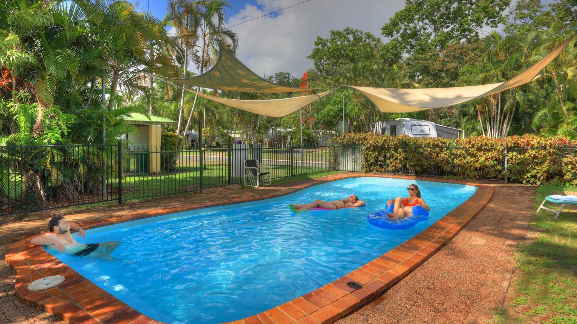 Flying Fish Point Tourist Park Innisfail Exterior foto